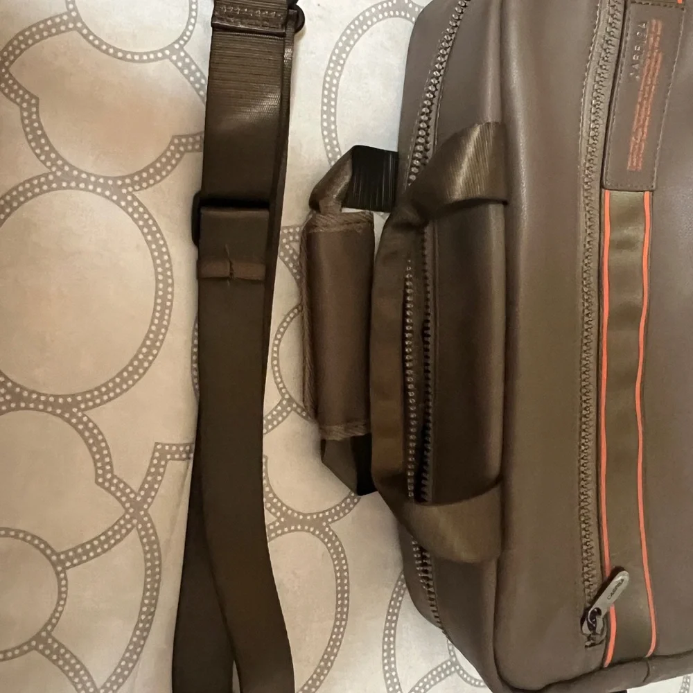 Briefcase NWT Carpisa
